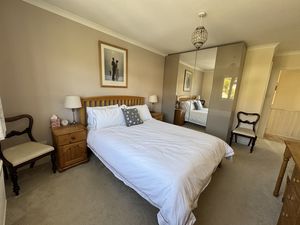 Master bedroom b- click for photo gallery